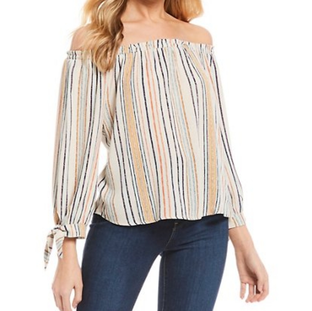 NWT Jolt Long Junior's Shirt & Blouses